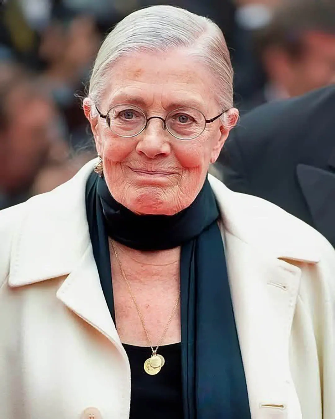 Qui se cache derrière cette légende ? L’une des rares actrices à avoir décroché la Triple Couronne du jeu